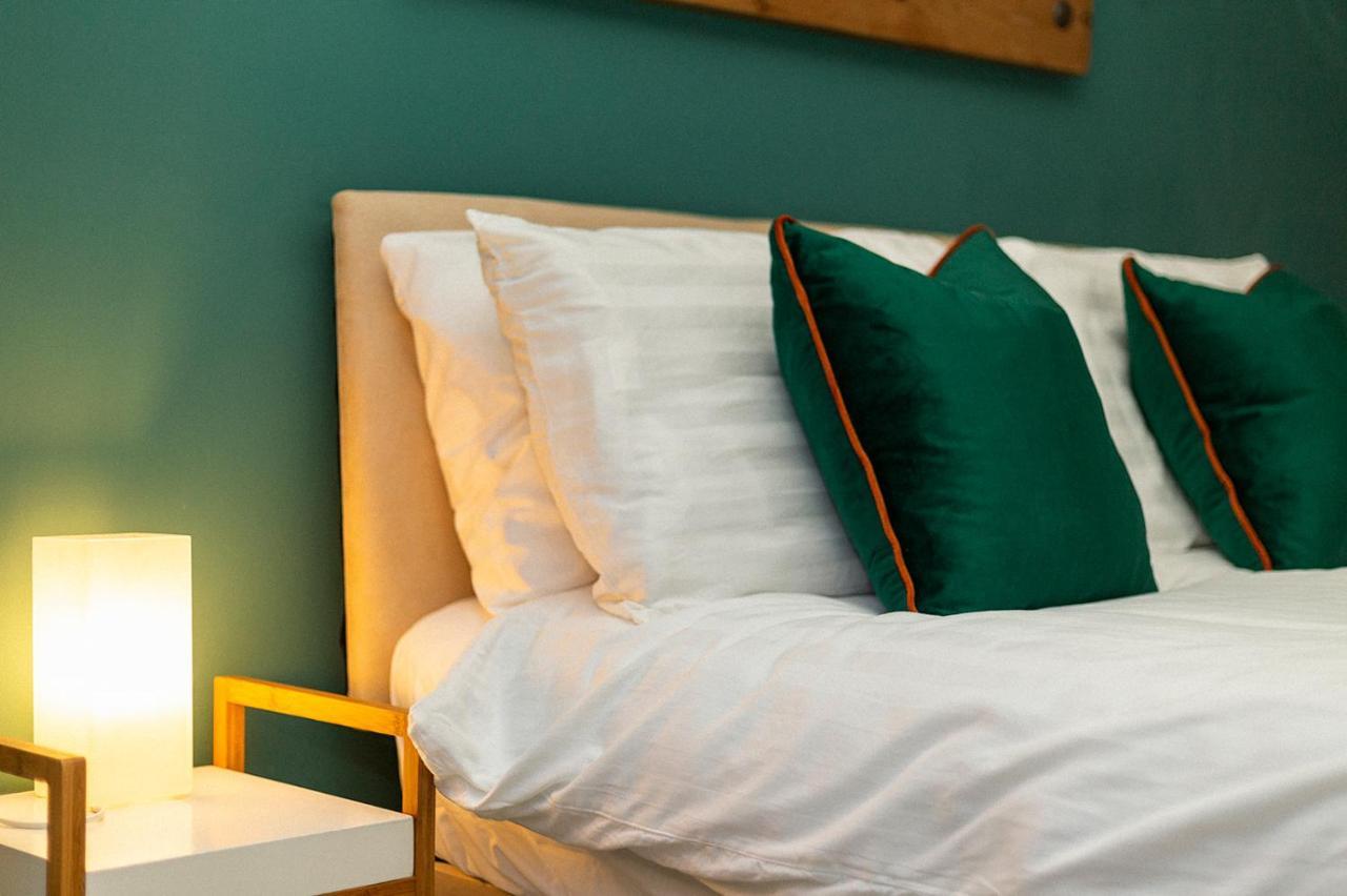 Stylish & Cosy Margate Escape With Hot Tub And Log Burner Dogs Welcome Eksteriør billede